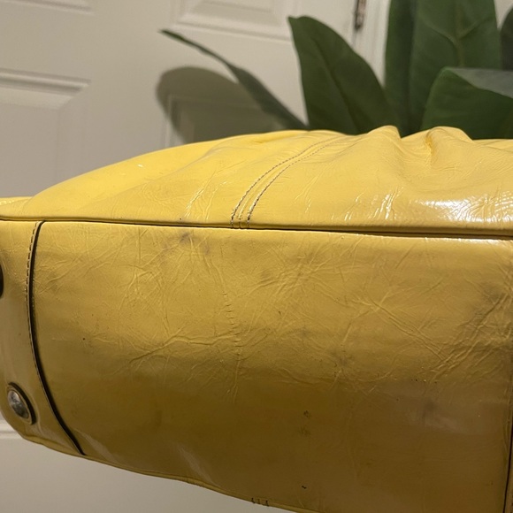 Coach Sunny Yellow Shoulder Bag - Picture 6 of 7